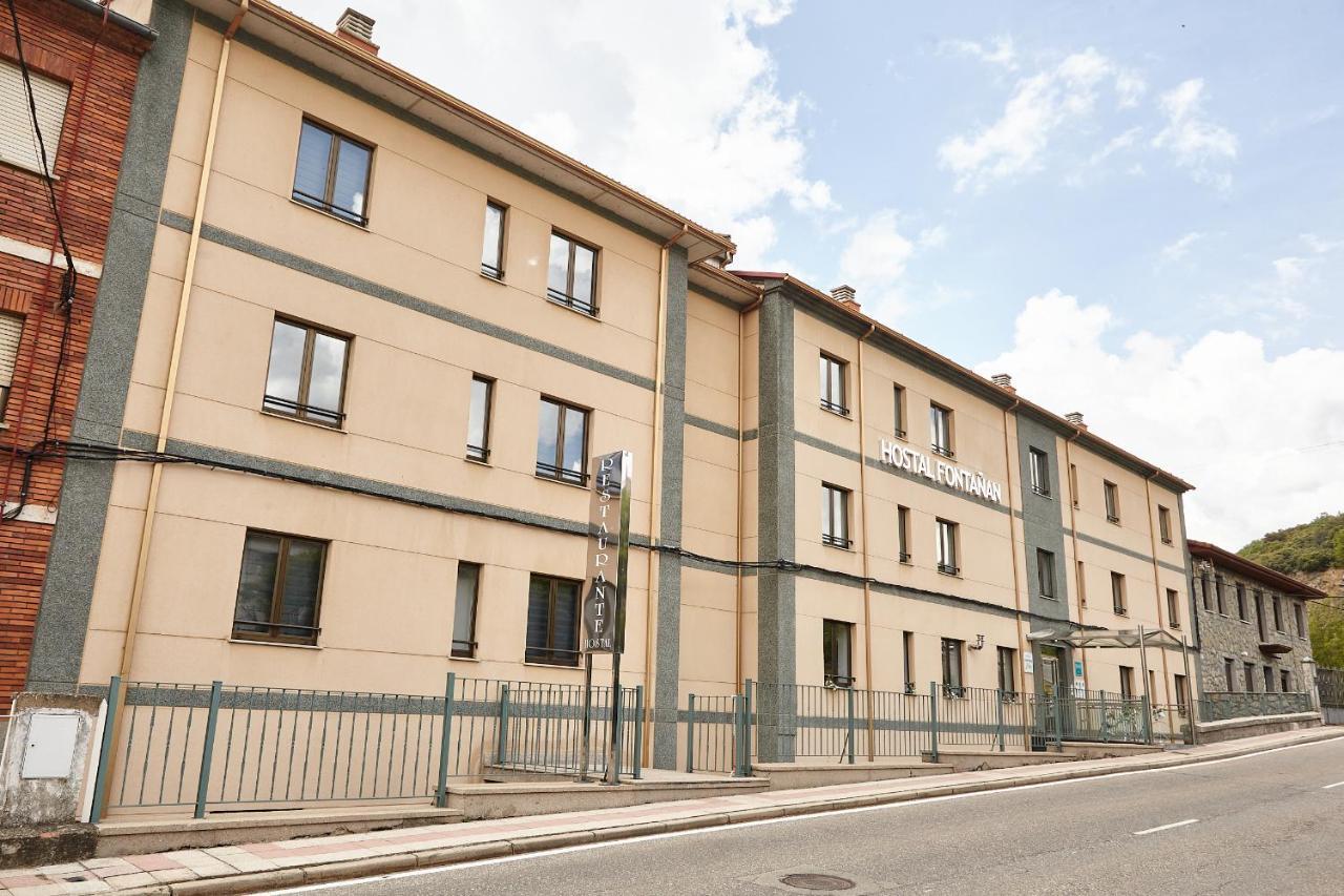 Hostal Fontanan La Pola de Gordon Exteriör bild
